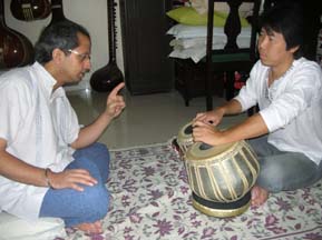 �����������X�@�C���h Mumbai (Bombay)�ɂ�