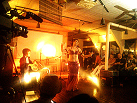 ダラブッカ 佐伯モリヤス エスメラルダ 音楽世界旅行 アートフェス 縁 EN チックタグズカフェ