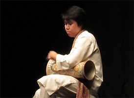 盛岡市おでってホール Laylaライラ舞踊団ベリーダンス発表会 エジプシャンタブラ独奏 ダルブカ佐伯モリヤス 岩手県盛岡市中の橋通1-1-10