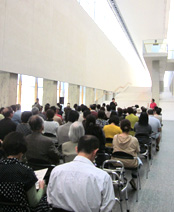 ミュージアムコンサート ¡Olé Flamenco! フラメンコ舞曲 佐伯モリヤス カホン タブラ 演奏岩手県立美術館 岩手県盛岡市本宮字松幅12-3