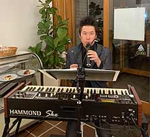 �X�̃��X�g���� �r�A�z�[���E�N���X�}�X�E�R���T�[�g2023 �n�����h�I���K�����t �����������X