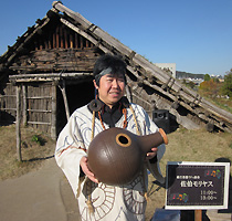 佐伯モリヤス 壺打楽器ウドゥ 仙台市縄文の森広場