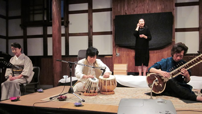 佐伯モリヤス インド古典音楽 高清水 仙人蔵 周五郎とインド音楽 蜘蛛の糸 芥川龍之介原作 語りとインド楽器・ピアノのコラボレーション 語り 谷 京子 岡 光 シタール タブラ ピアノ 佐藤 滋 手話 茂木綾子 朝顔草紙 山本周五郎原作 耳を澄ます会 秋田酒類製造株式会社 秋田県秋田市川元むつみ町4番12号